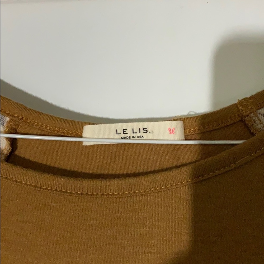 Sale ! Le Lis flower top - Picture 3 of 5